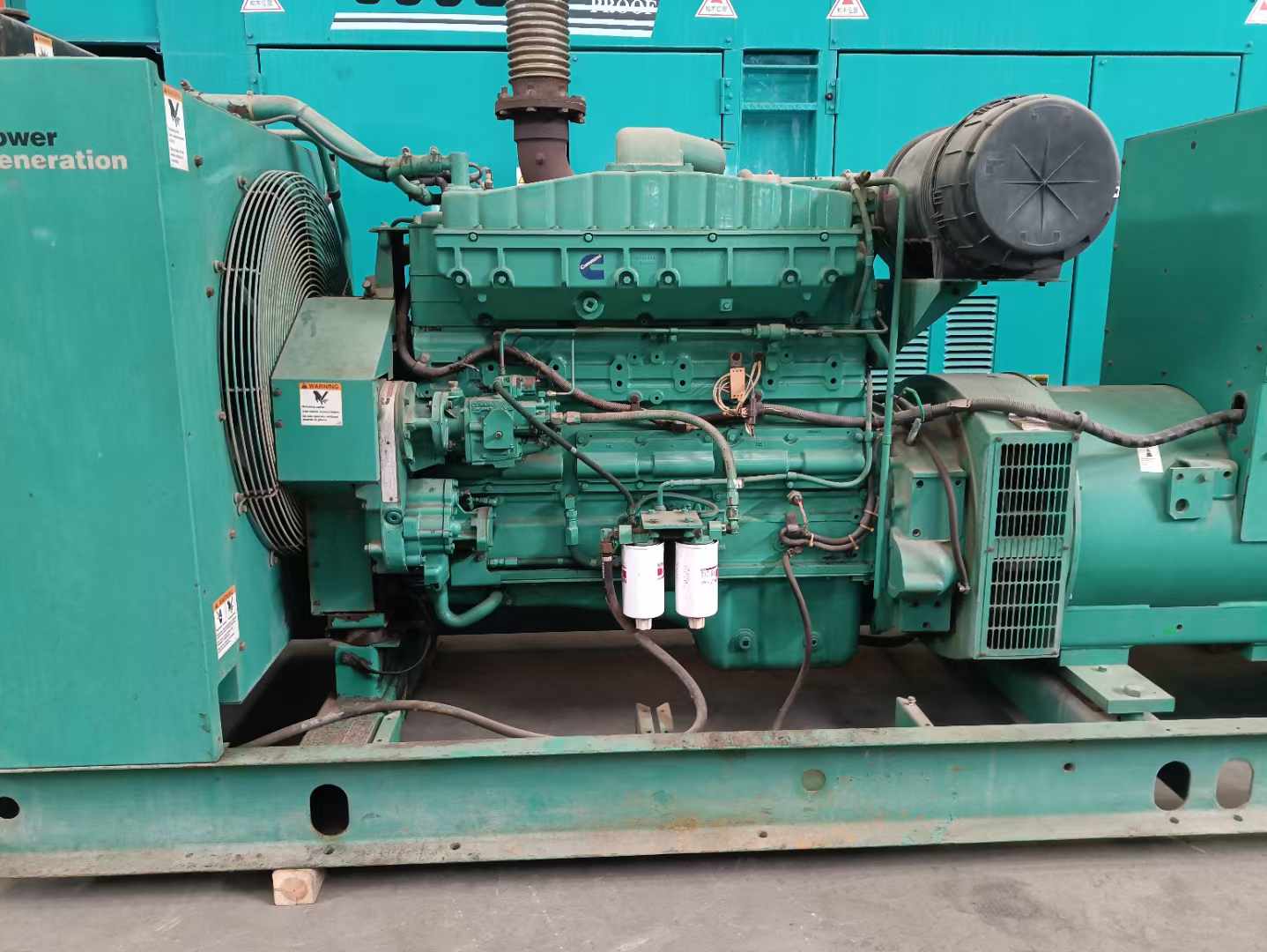 右江过载会对 600kW 柴油发电机组造成哪些损害?